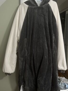 Plush Hooded Lounge Jacket in Dark Gray and Cream ( blanket sweater) with pocket